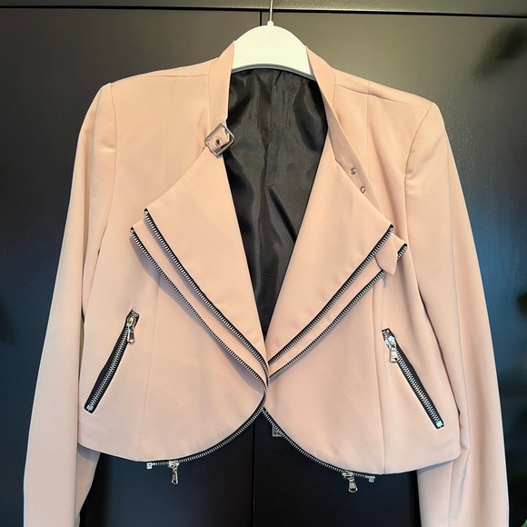 Pink Jacket - Picture 4 of 5